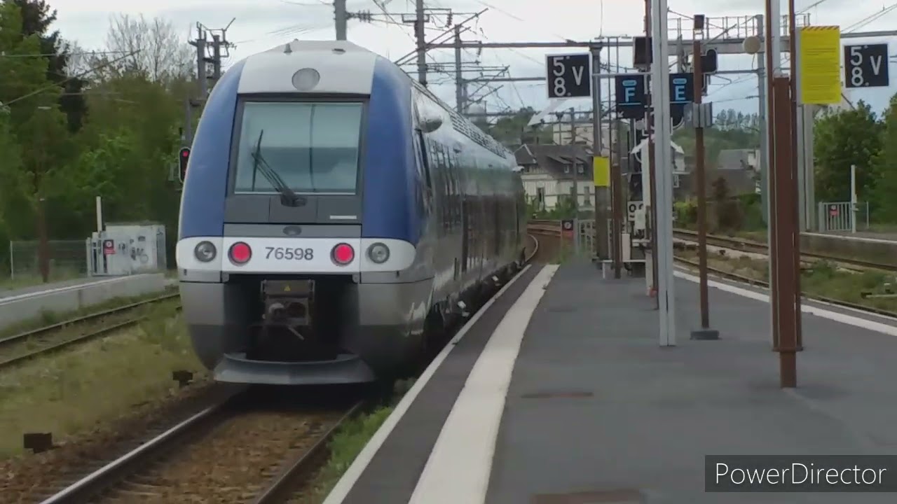 Train et Car Nomad à la Gare de Lisieux