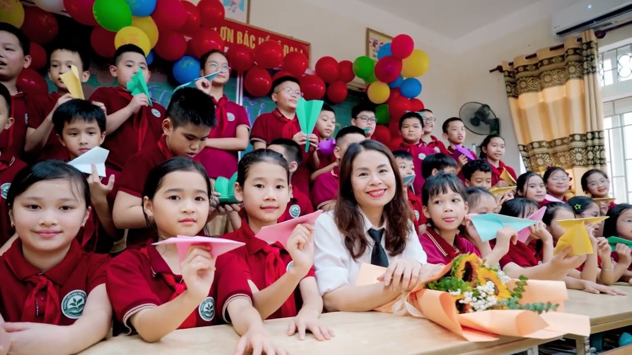 Lễ Tốt Nghiệp Lớp 5B Trường Tiểu Học Hà Huy Tập 1