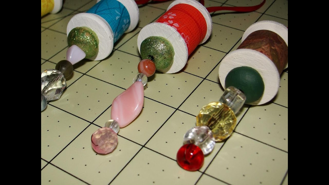 Thread Spool Christmas Ornaments Tutorial