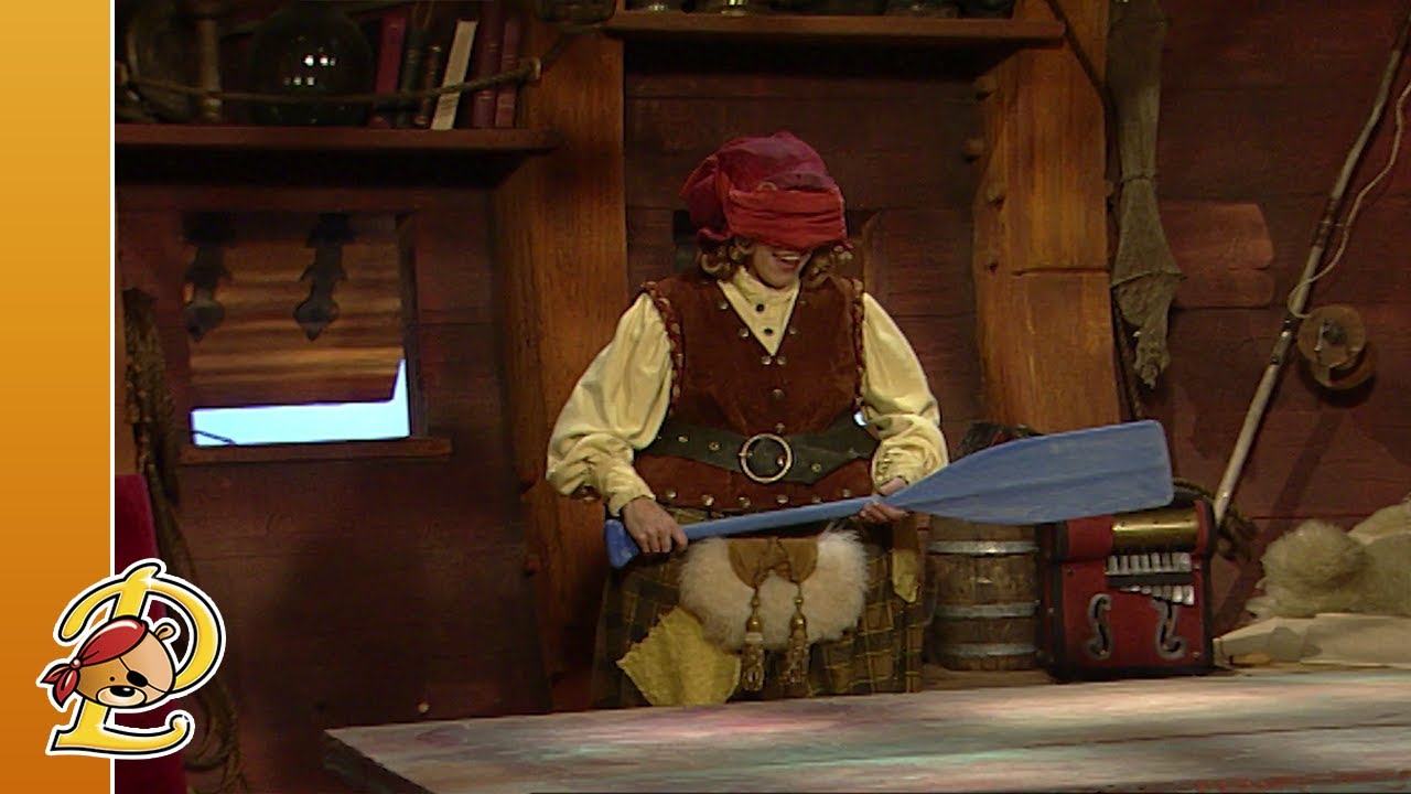 Stien geeft er een lap op! 💪 - Piet Piraat | Studio 100 Kids