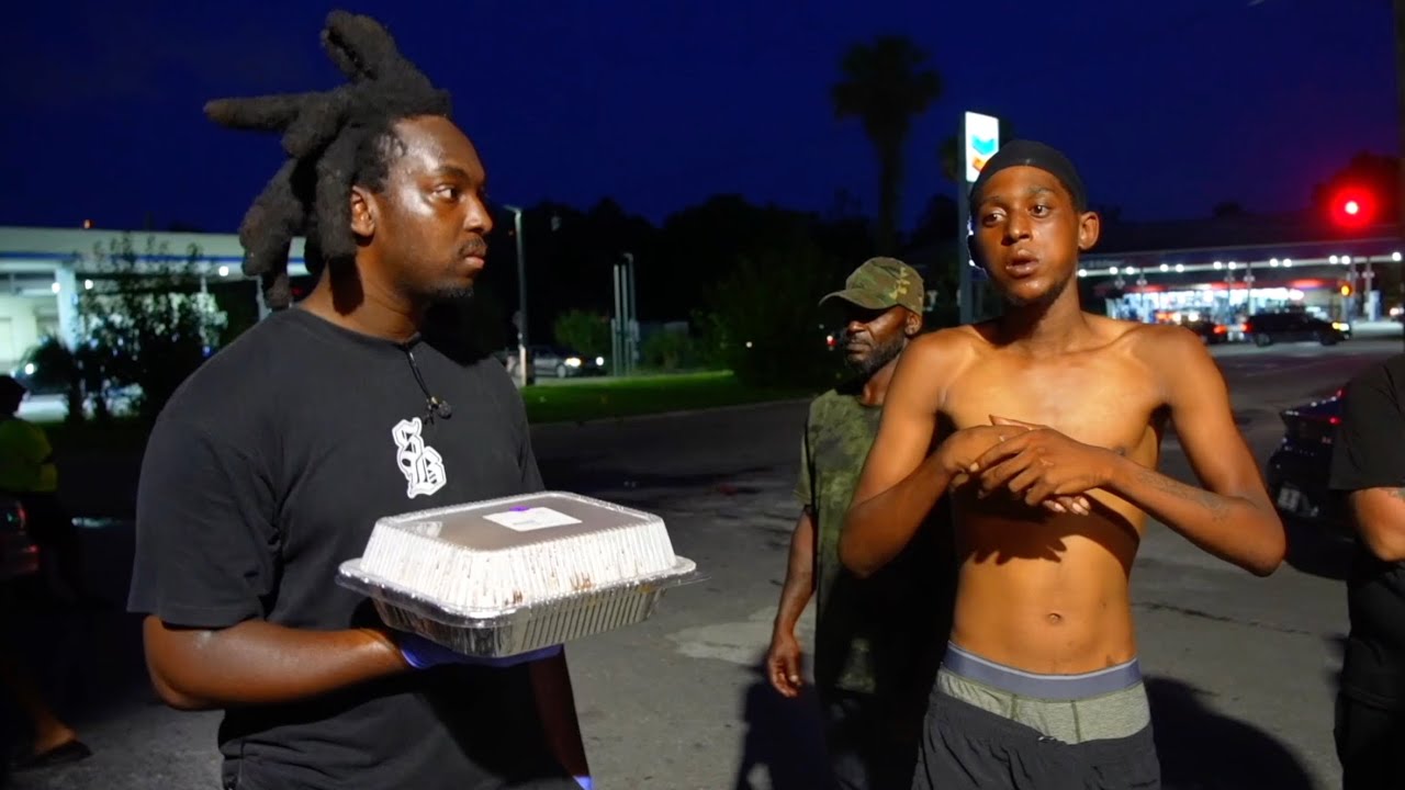 Paying Strangers in the Trenches to Eat the World’s Hottest Chicken