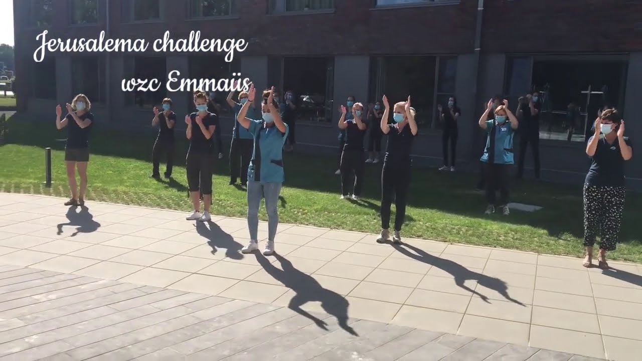 Jerusalema challenge in woonzorgcentrum Emmaüs Poperinge, door bewoners en medewerkers