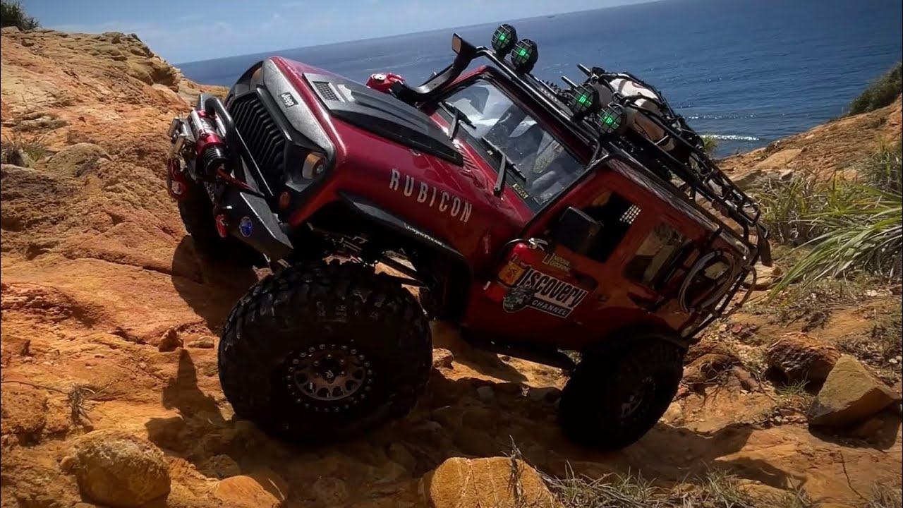 Teniya Nago  Under the deep blue sky ...   1/10 scale  RC crawler track 