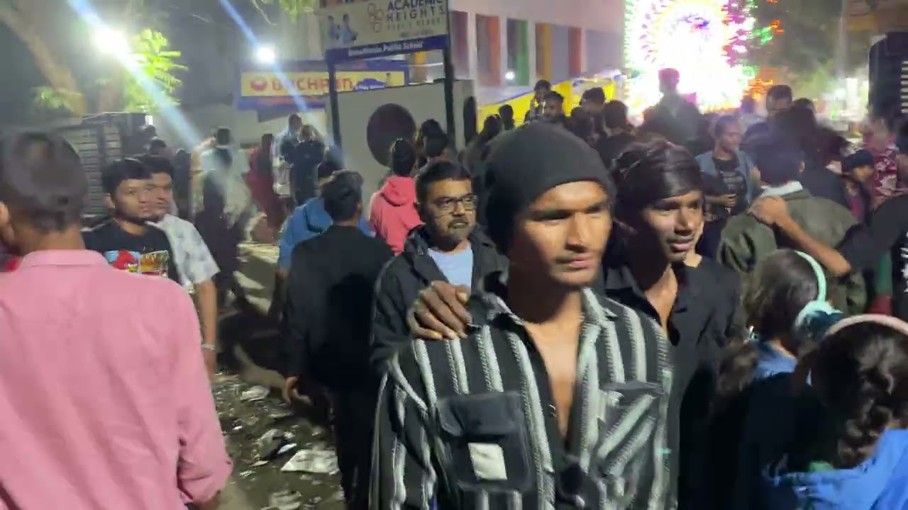 नड़ियाद का मेले का दूसरा दिन आज बहुत भीड़ थी 