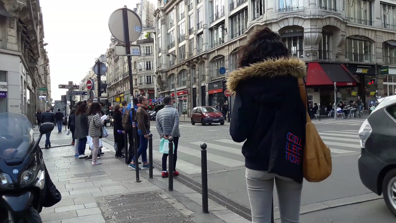 Panorama du carrefour entre la rue Montorgueil et la rue R&eacute;aumur