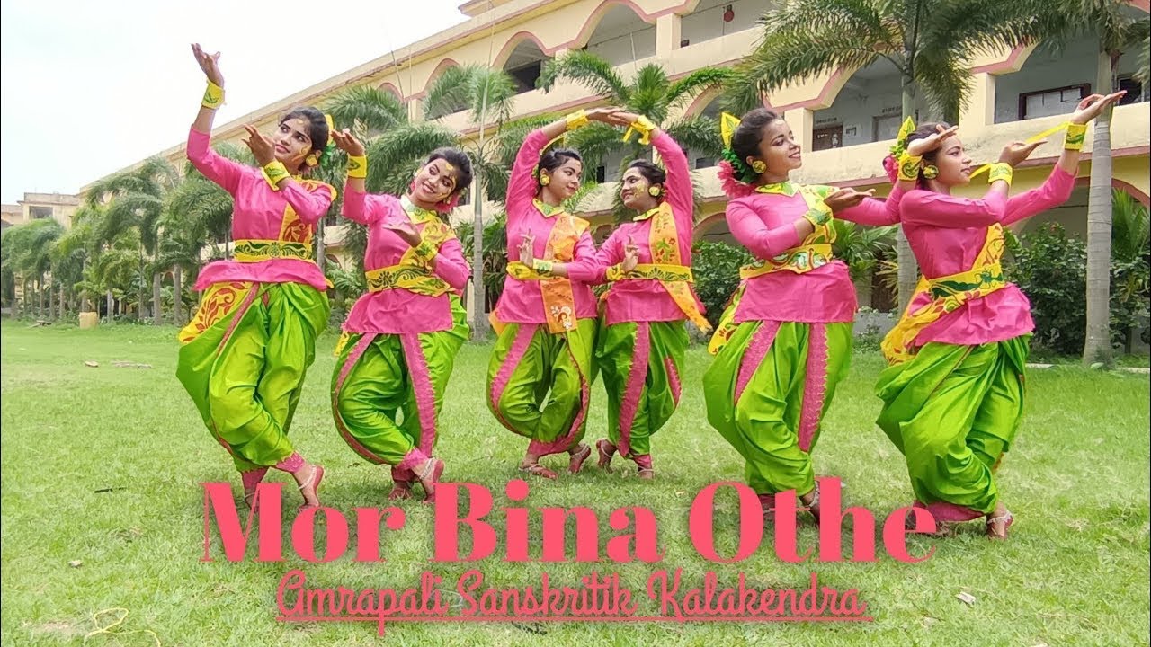 Morbina Othe//মোর বীণা ওঠে//লোপামুদ্রা মিত্র//Dance Cover// Rhythmic Riya