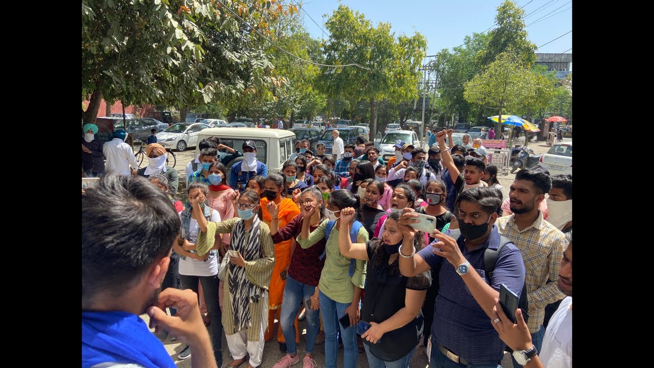 STUDENTS PROTEST AND BOYCOTT ONLINE CLASSES