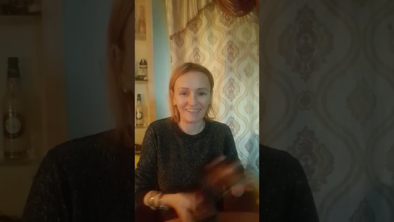 Cine ești, ce se întâmplă în viața ta? Dar el, el cum e? 