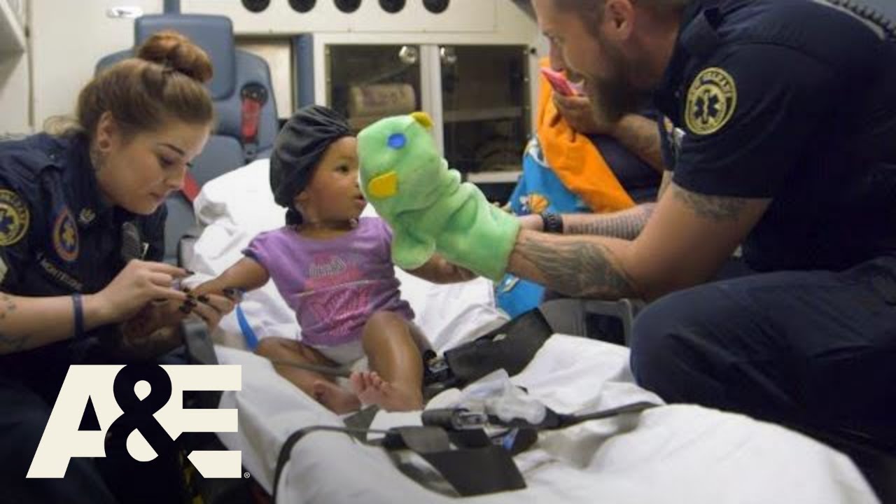 Nightwatch: Nick Puts On A Puppet Show For Toddler (S2) | A&E