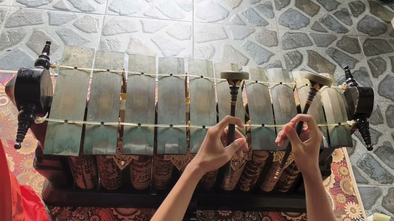 Cerucuk Punyah versi Polos