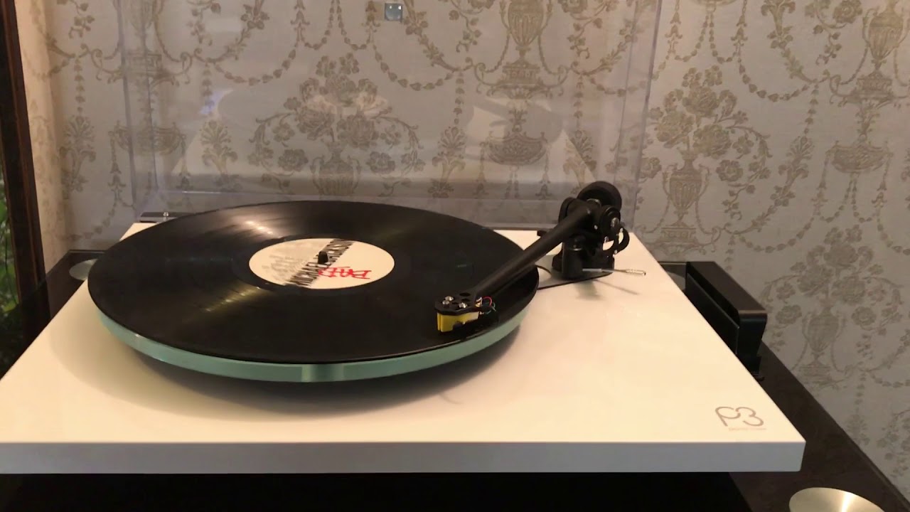 Rega Planar 3 с головкой Exact и фонокорректор Lehmann audio SE