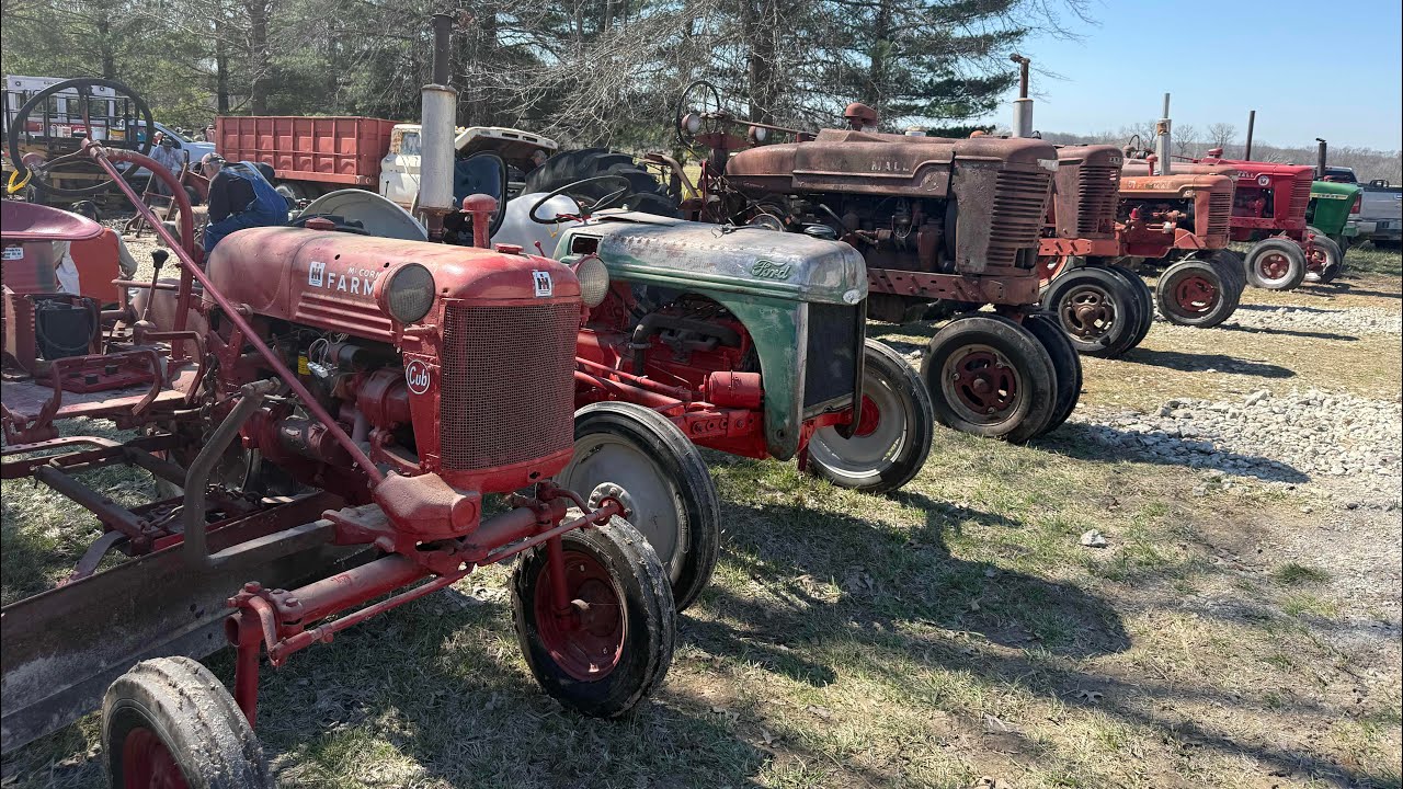 Аукцион трастового фонда Тома Юджина Хавлика &mdash; винтажные тракторы Farmall, John Deere и Ford