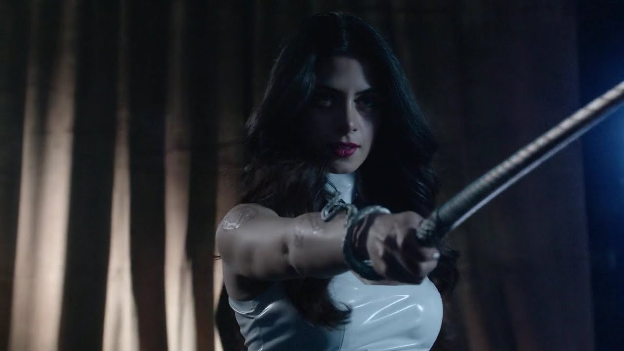 Isabelle (Izzy) Lightwood - All Powers & Fights Scenes | Shadowhunters
