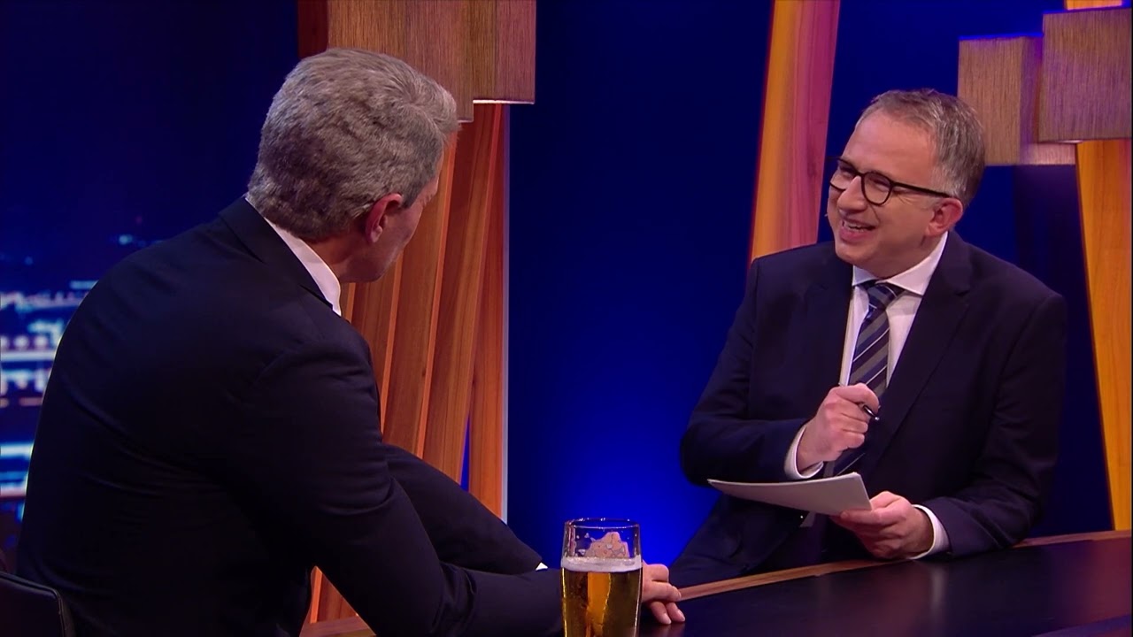 Karl Schmähhammer (Gernot Kulis) zu Gast bei 