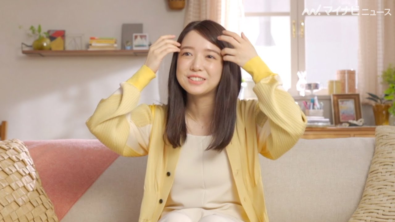 上白石萌音、おでこを自慢する姿がかわいすぎ!? 美肌褒められ照れ笑い　「ミノン アミノモイスト」新CM「また来た、敏感モード」篇＆インタビュー