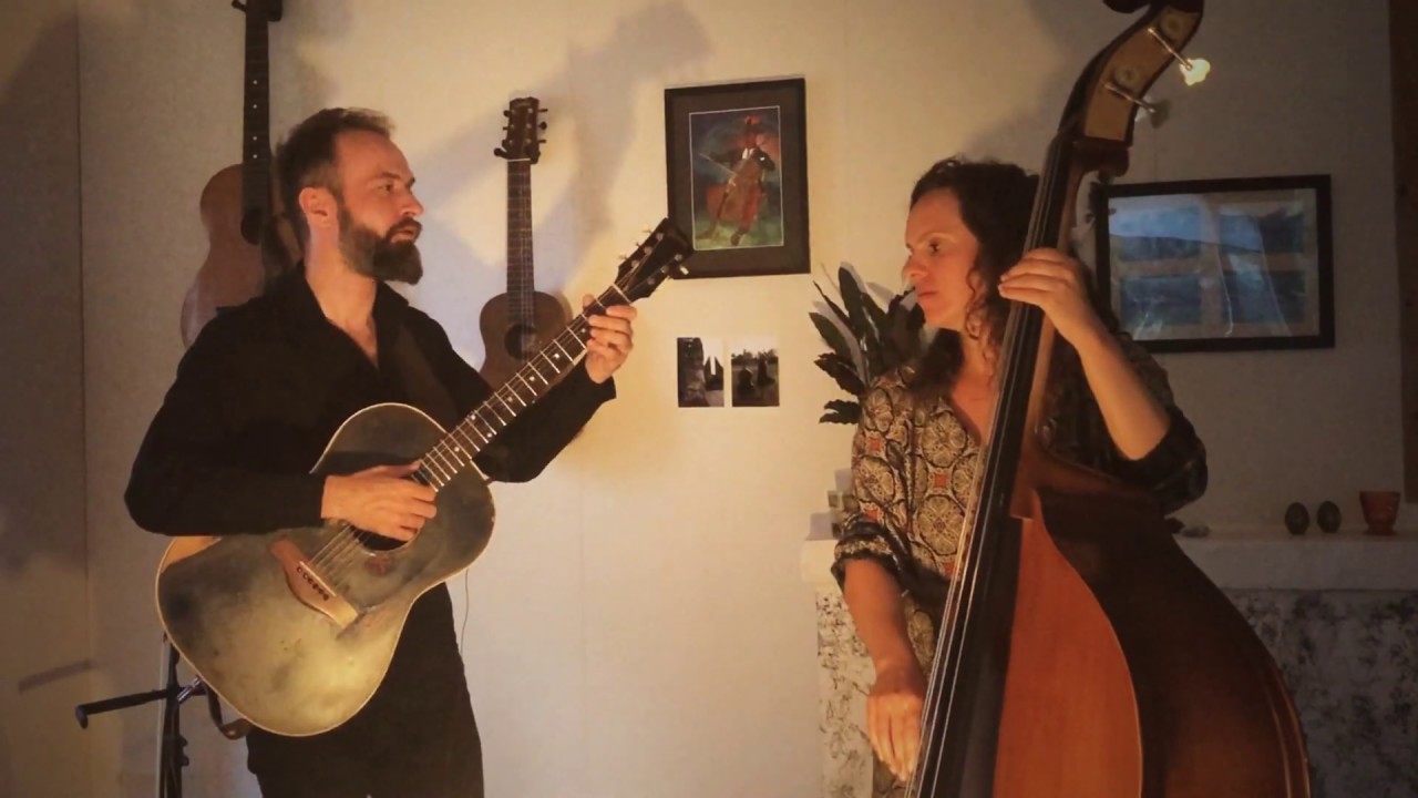 Kv&iacute; Kv&iacute; | Ymur