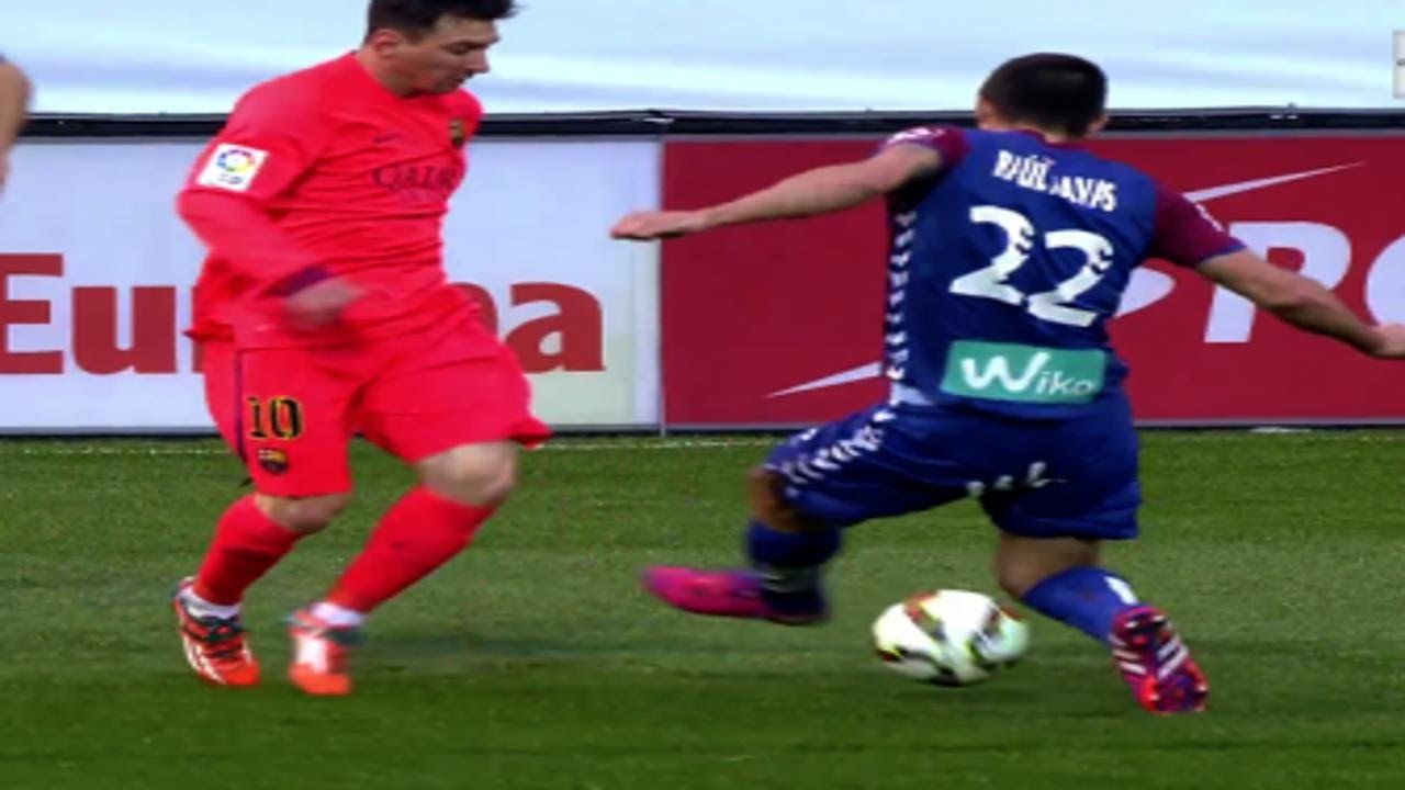 Lionel Messi ● 20 Magical Skills Moves