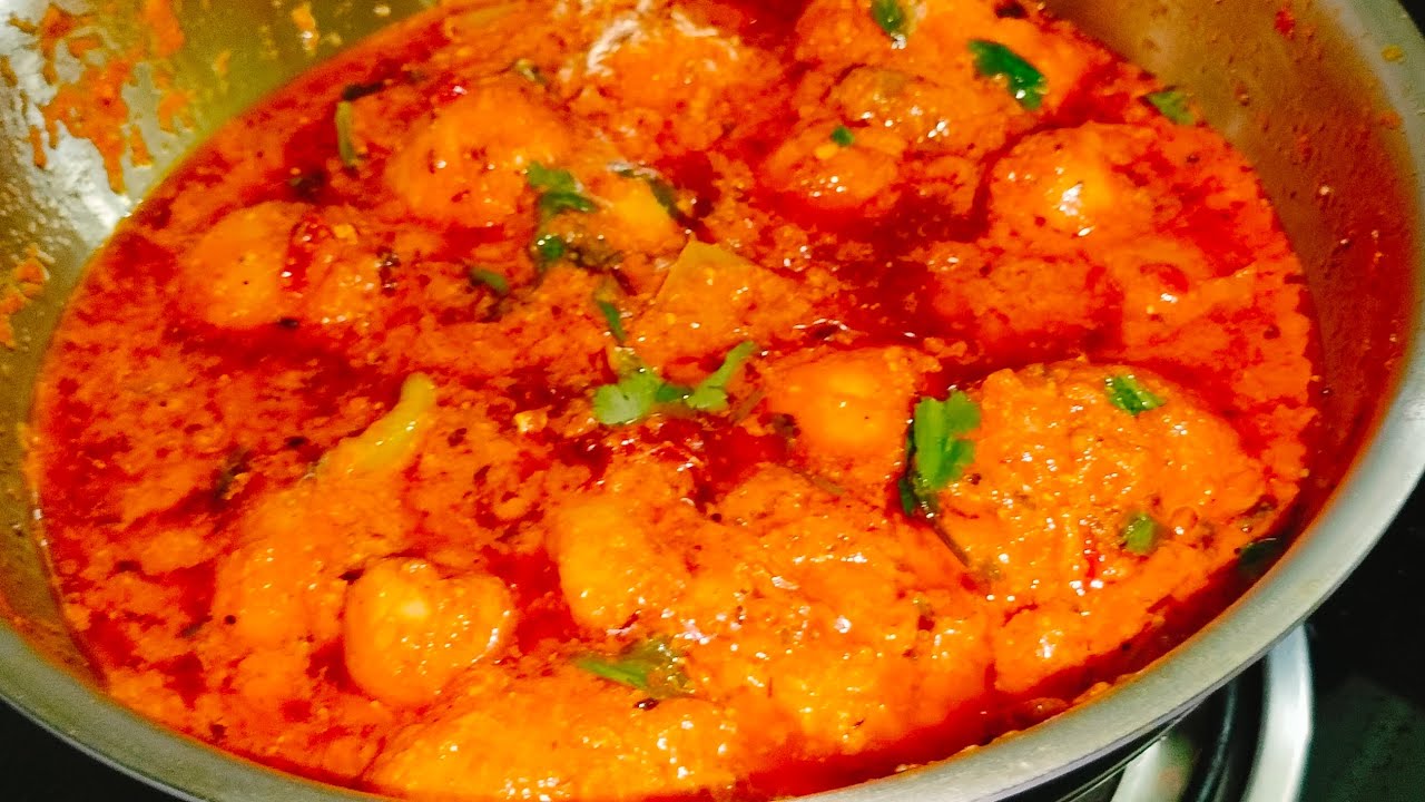 मसालों की खुशबू, आलू की नरमी और दम का जादू… यही है हमारा खास Dum Aloo 🤎✨