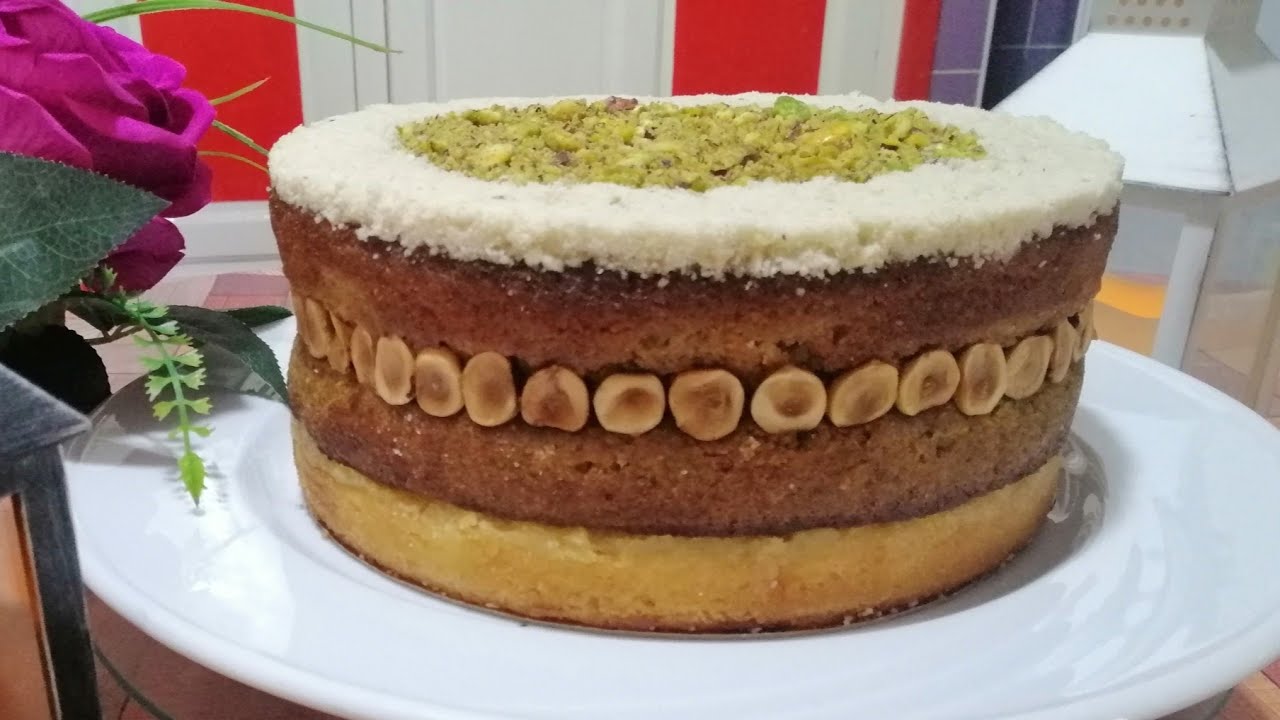 La Bourgeoise/ Gâteau Tunisien Aux Fruits Secs/ khobzet Fekia/خبزة الفاكية التونسية