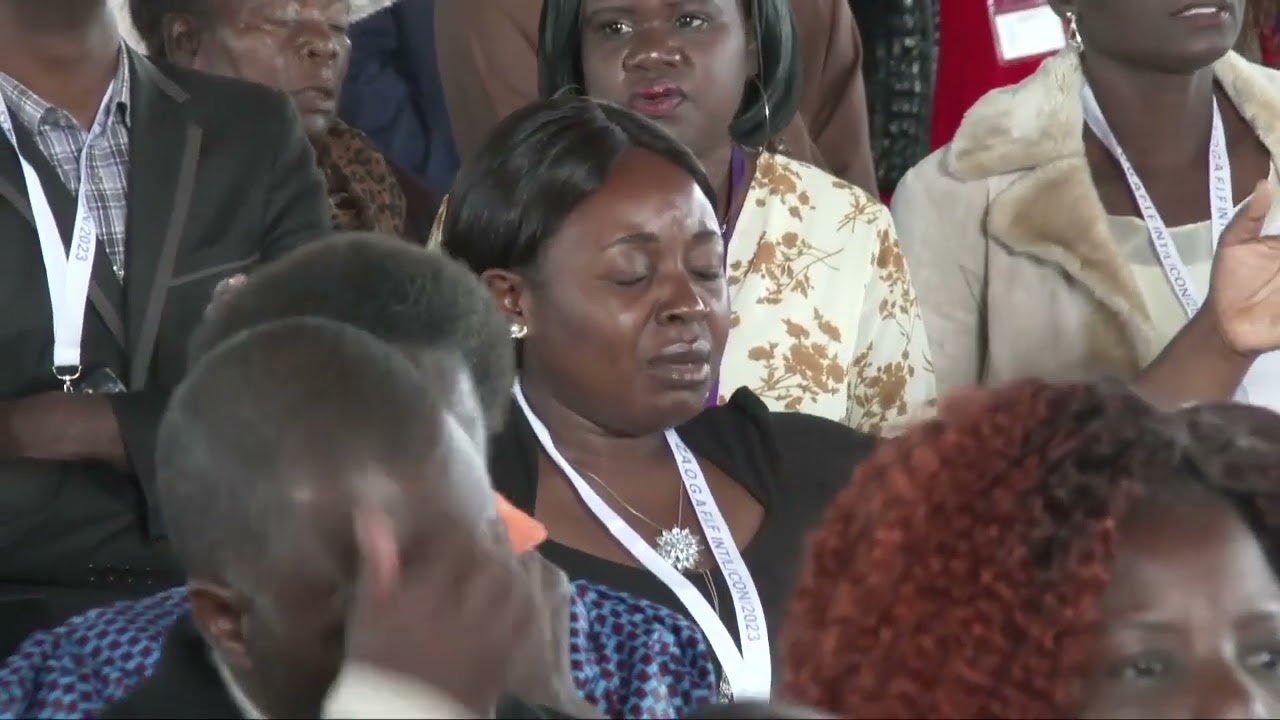 Mutsvene & Hallowed be your name Ministration #deepworship