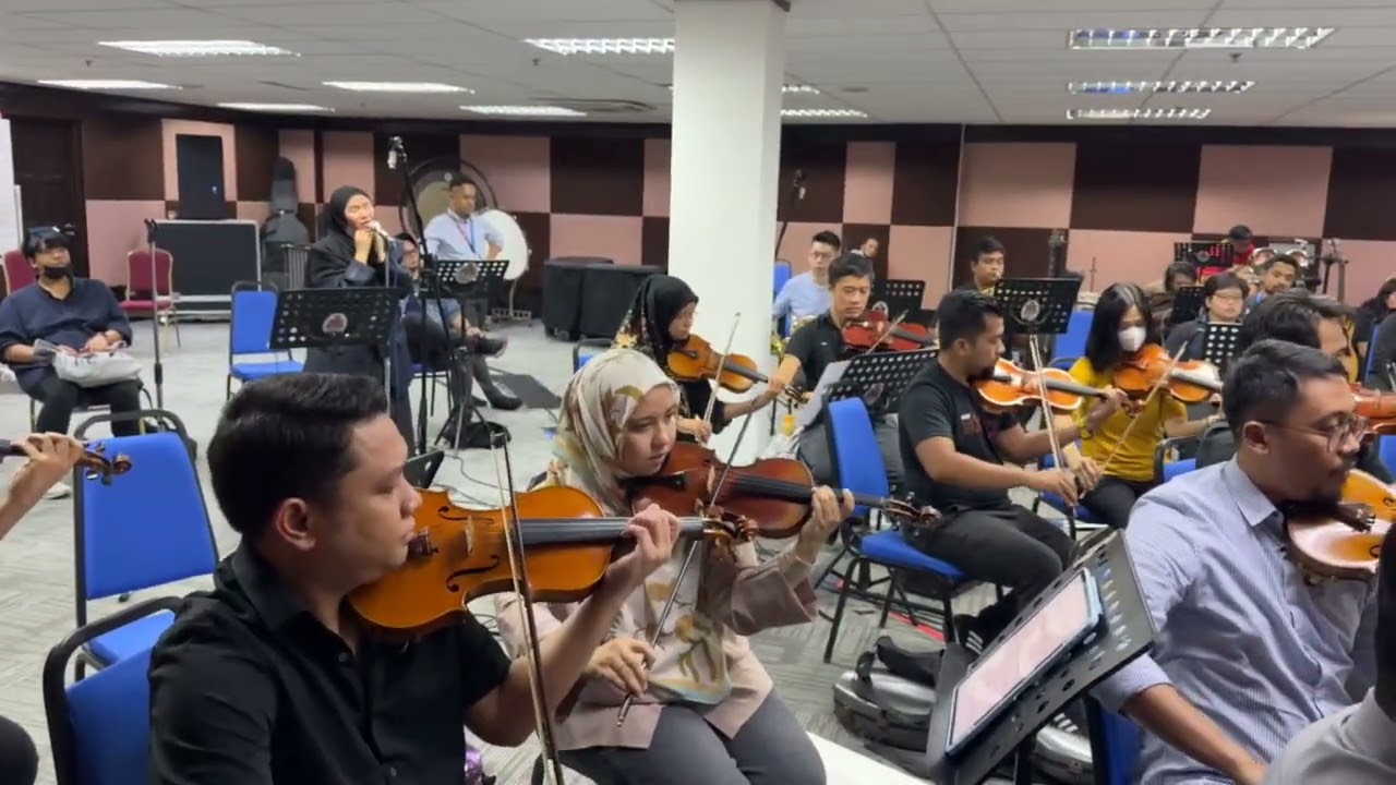 Practice Bersama Aina Abdul..Konsert pesta Kuantan[By Mahmud Drummer