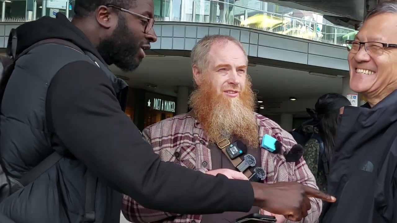 Chinese Preacher Can't Handle It Became Mad | Yusuf | Speakers Corner | Stratford 