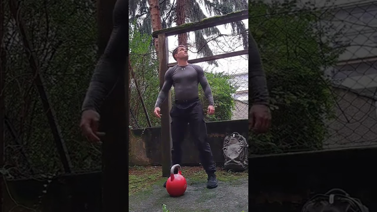 Iron Cardio 32 kg - Clean/Press/Squat 30 rounds in 15 minutes