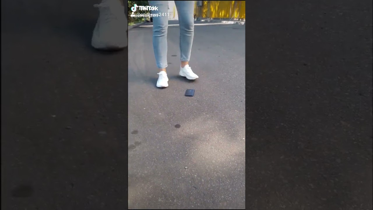 girl trample and jump in phone iphone 