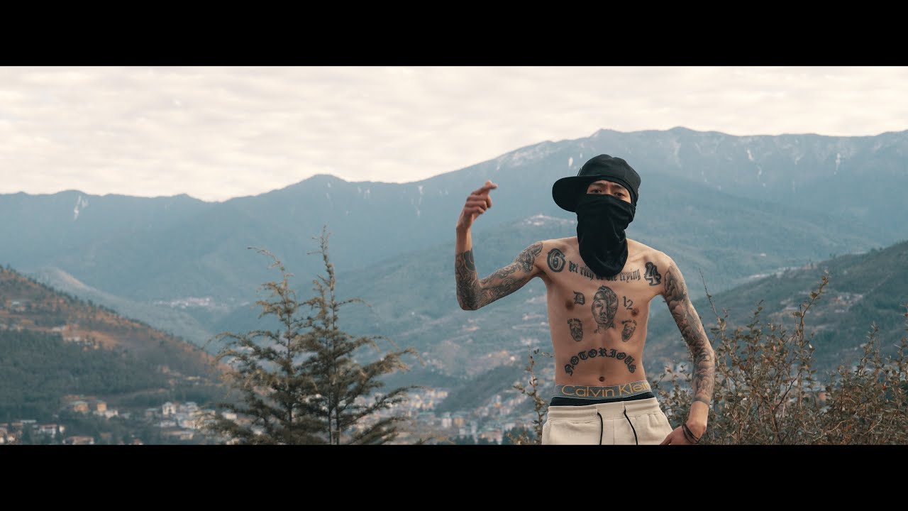 GANG SIGN BY SONAM THOW