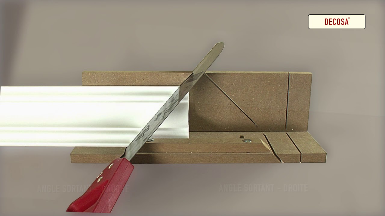 DECOSA Moulures : découpe des angles