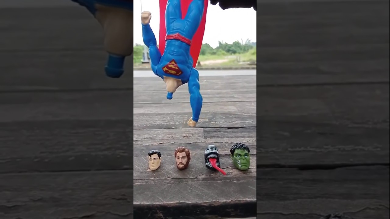 Superman chooses the wrong head #superman #marveltoys #superhero