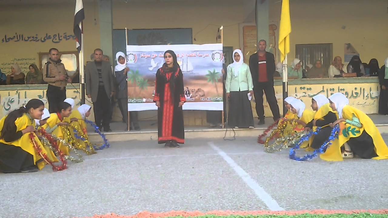 العرض المسرحى عن سيناء بمدرسة فاطمة الزهراء ع بنات بالعريش تحت اشراف اسرة اللغة العربية