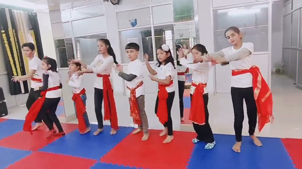 Holi Mein Rangeele/Kids Holi special dance/video/By Krishna Dance Academy/#holi #holidancesong