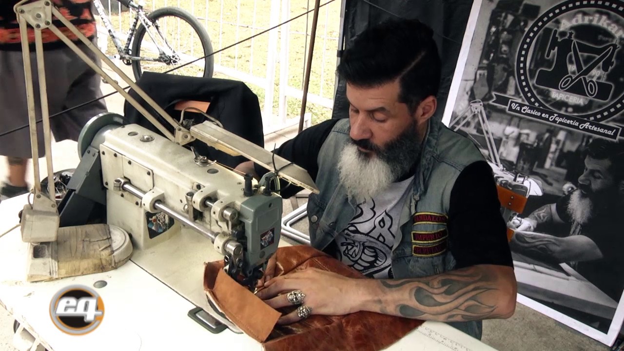Adrikar: tapizado de asiento de moto en Kustom Art7 2d2