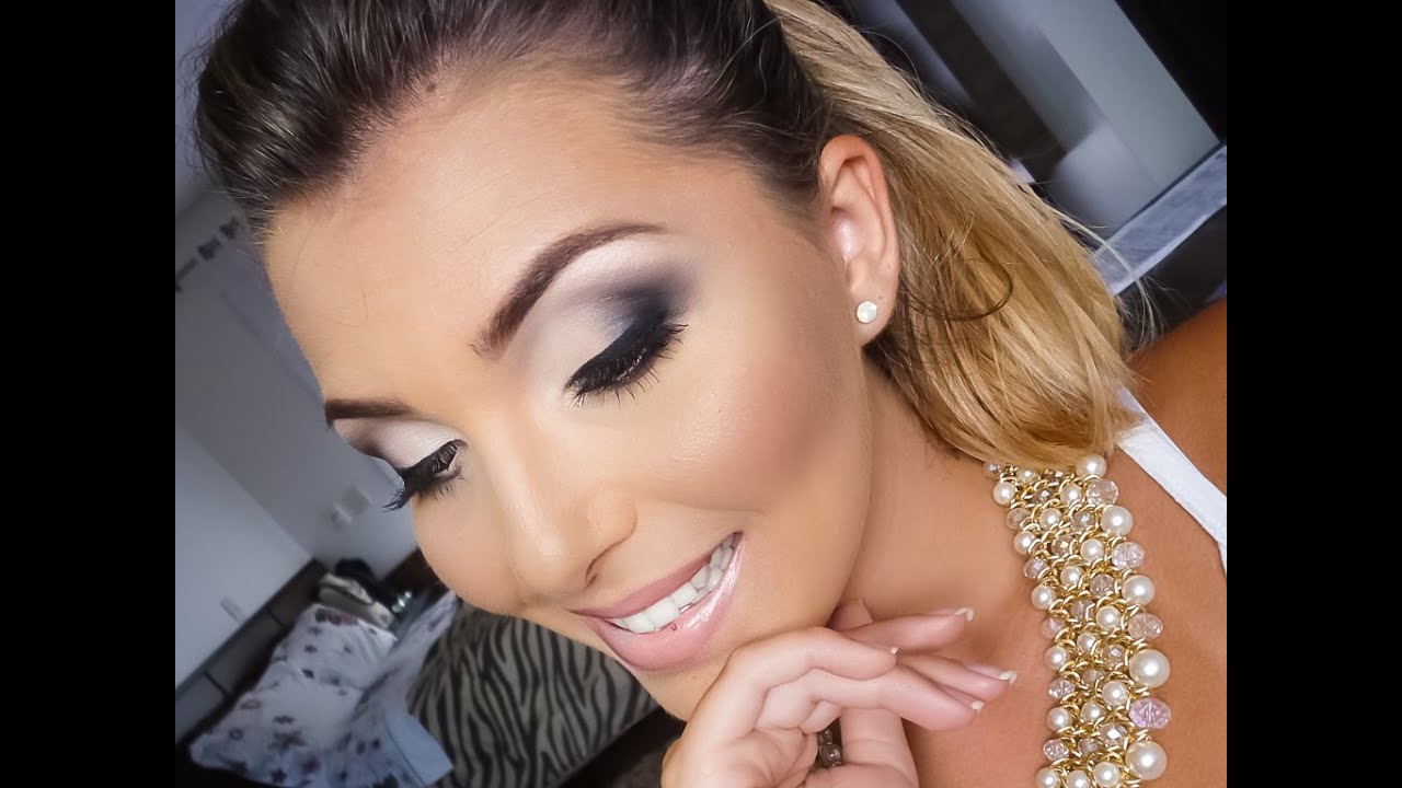 Maquiagem Clássica Valorizando Olhos Caídos e/ou Pequenos