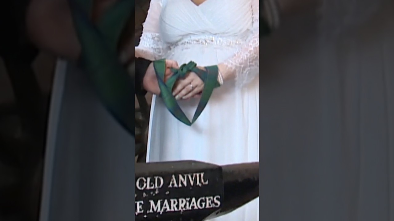 Elope to Gretna Green | Wedding and Handfasting #gretnagreen #handfasting #wedding