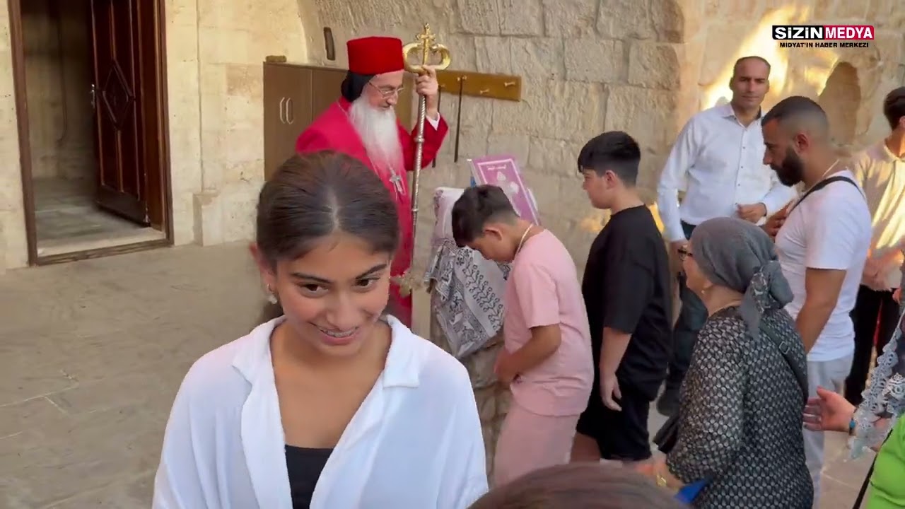 Midyat'ta Süryaniler, 2 bin yıllık dini anma geleneğinde buluştu