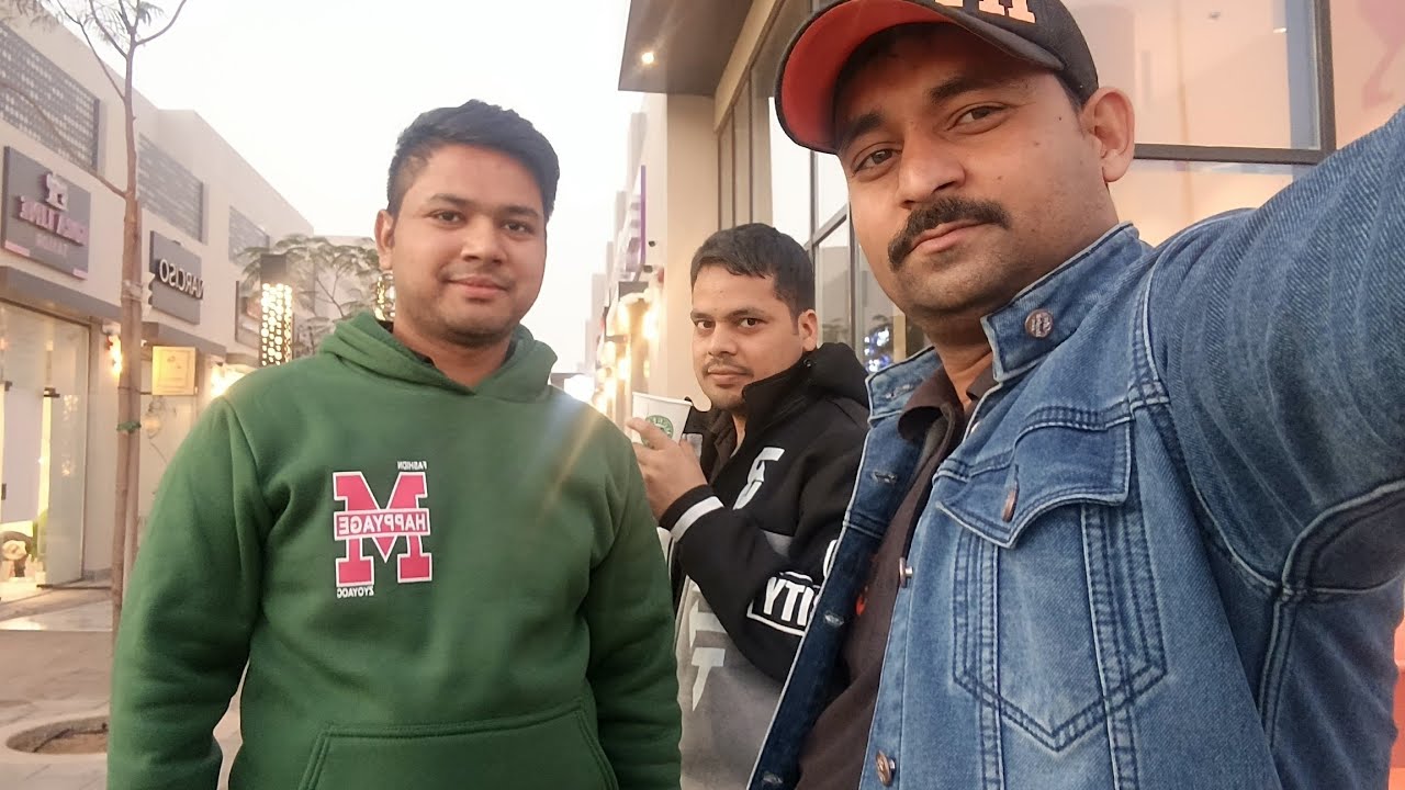 शर्मिंदा का सबसे बेहतरीन ब्रांच मजा आ गया भाई उसमें घूम तोहार के दोस्तों के साथ#vologing #wayral_vi