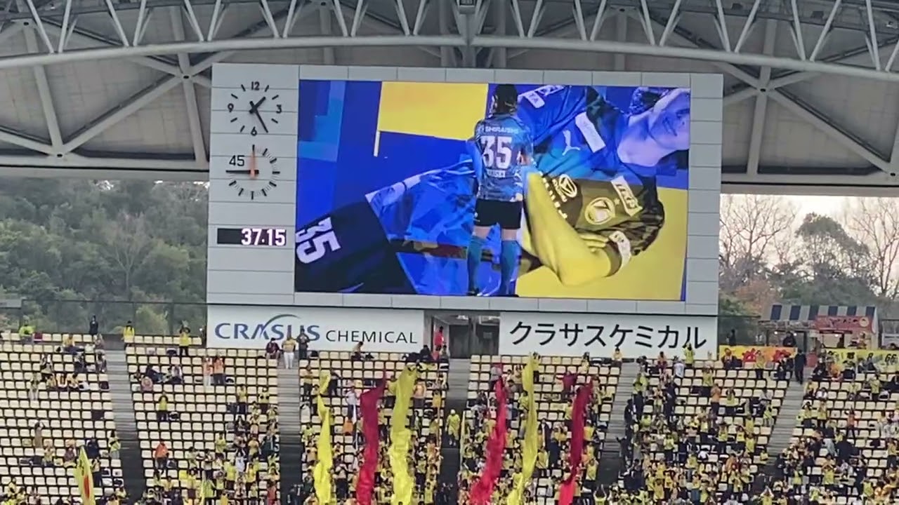 開幕戦選手からのメンバークラップ