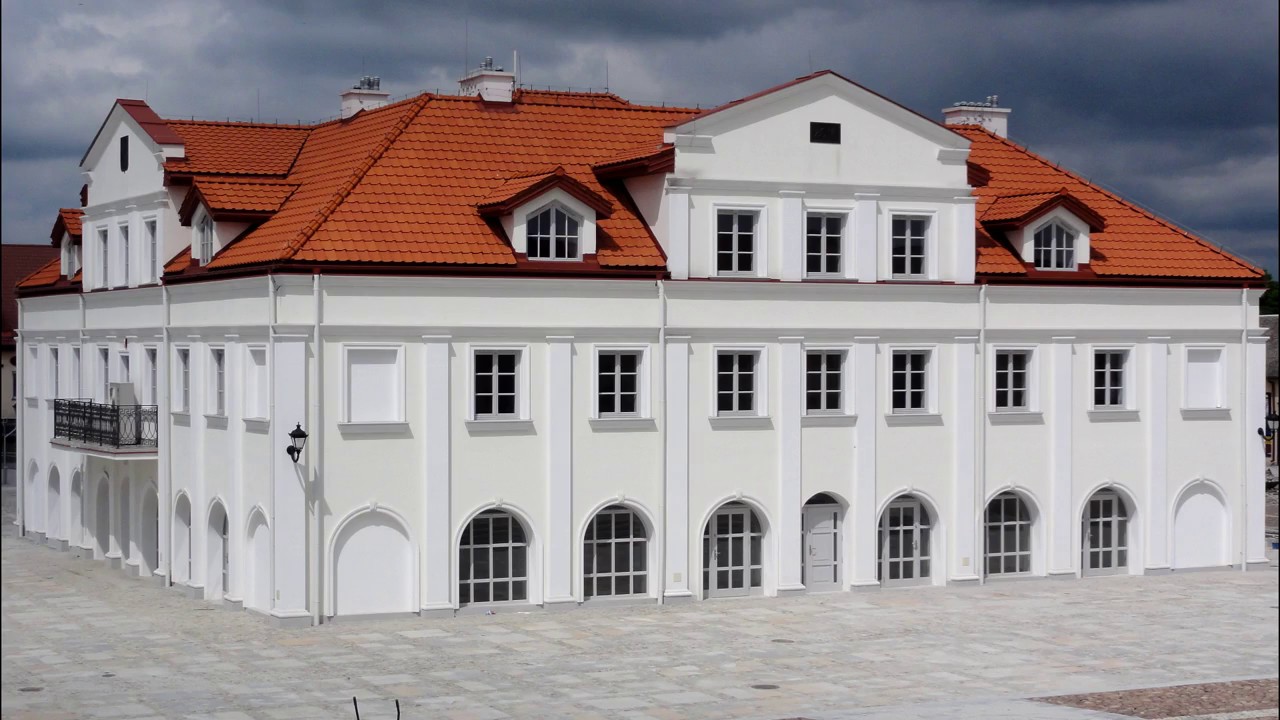Żelechów - przemiana ratusza.