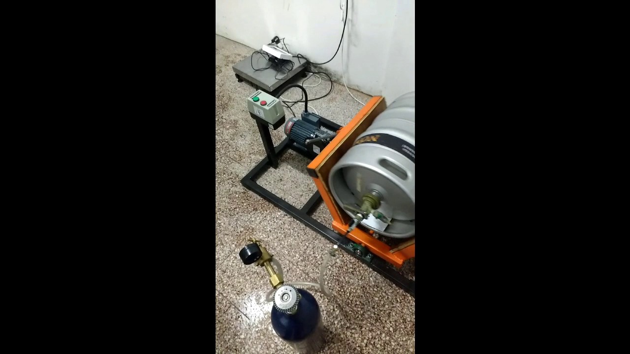 CARBONATADORA DE CERVEZA, AGITADOR DE BARRILES.