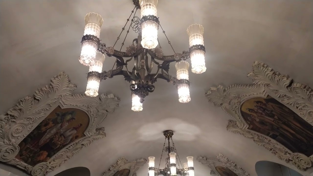 Metro station Kievskaya, Moscow - interior view, arrival and departure of the train Fragment 49