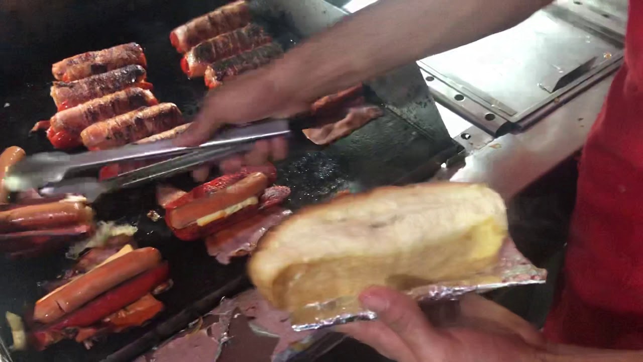 así se preparan los Hotdogs embarazados en Los Mochis Sinaloa