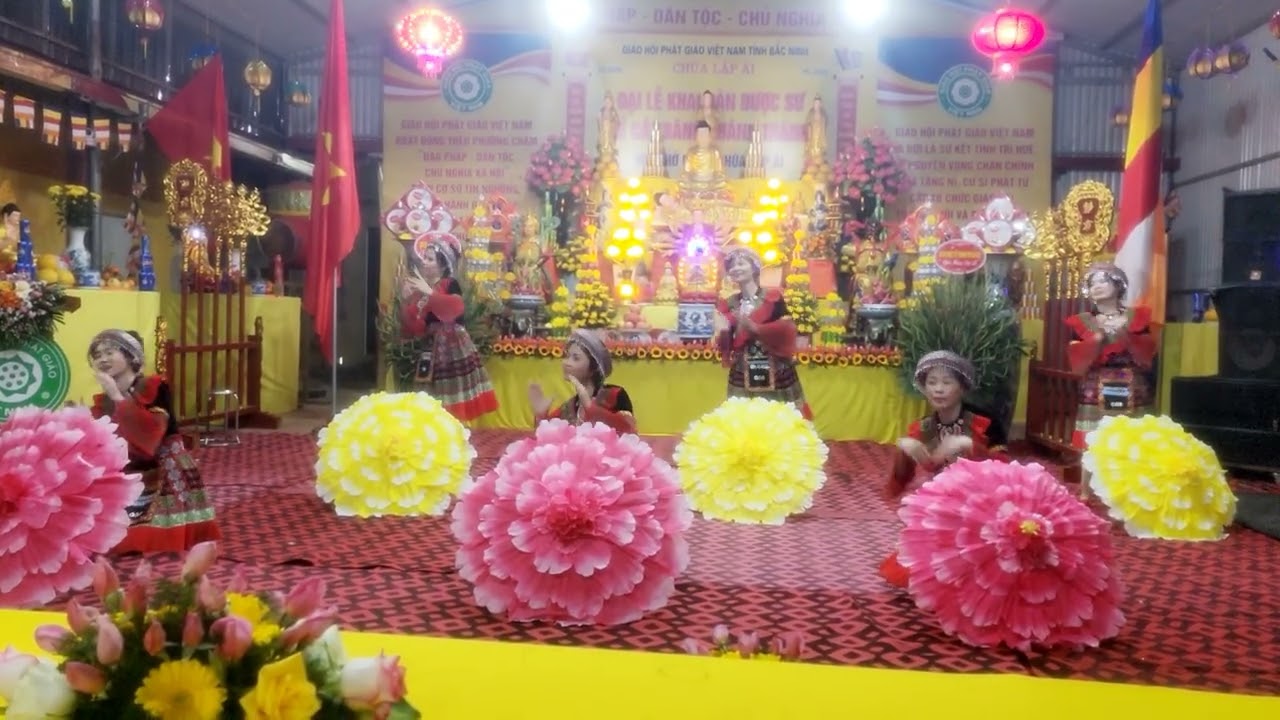 Dự lễ khánh thành chùa lập ái đội múa thôn ngọc tỉnh 