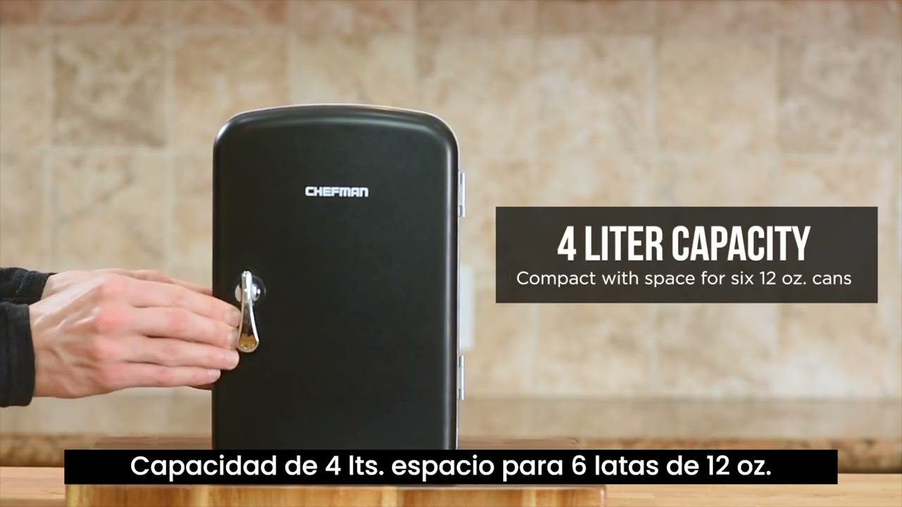 Chefman Minirefrigerador pizzarrón con plumones de regalo