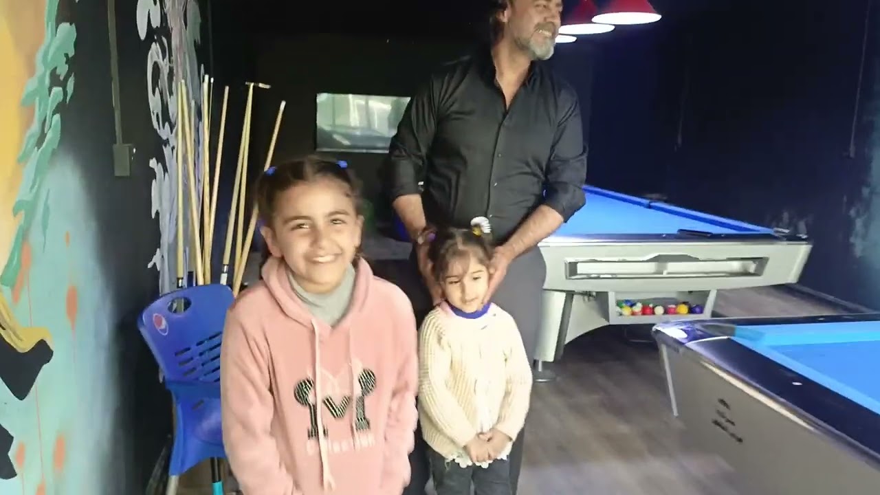 هشام الذهبي مع ريتاج و رانيا