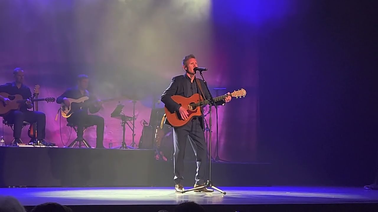 Neil Byrne Celtic Thunder  - Past The Point of Rescue