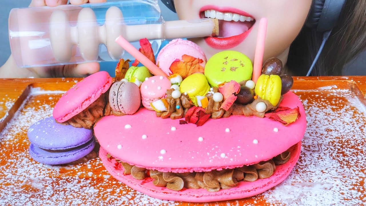 ASMR EATING GIANT MACARON CAKE , SOFT , EATING SOUNDS | LINH-ASMR