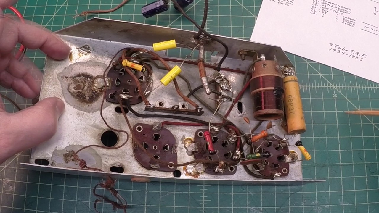 Peter Pan Radio - Day 9 P2 (Replacing Electrolytic Capacitors)