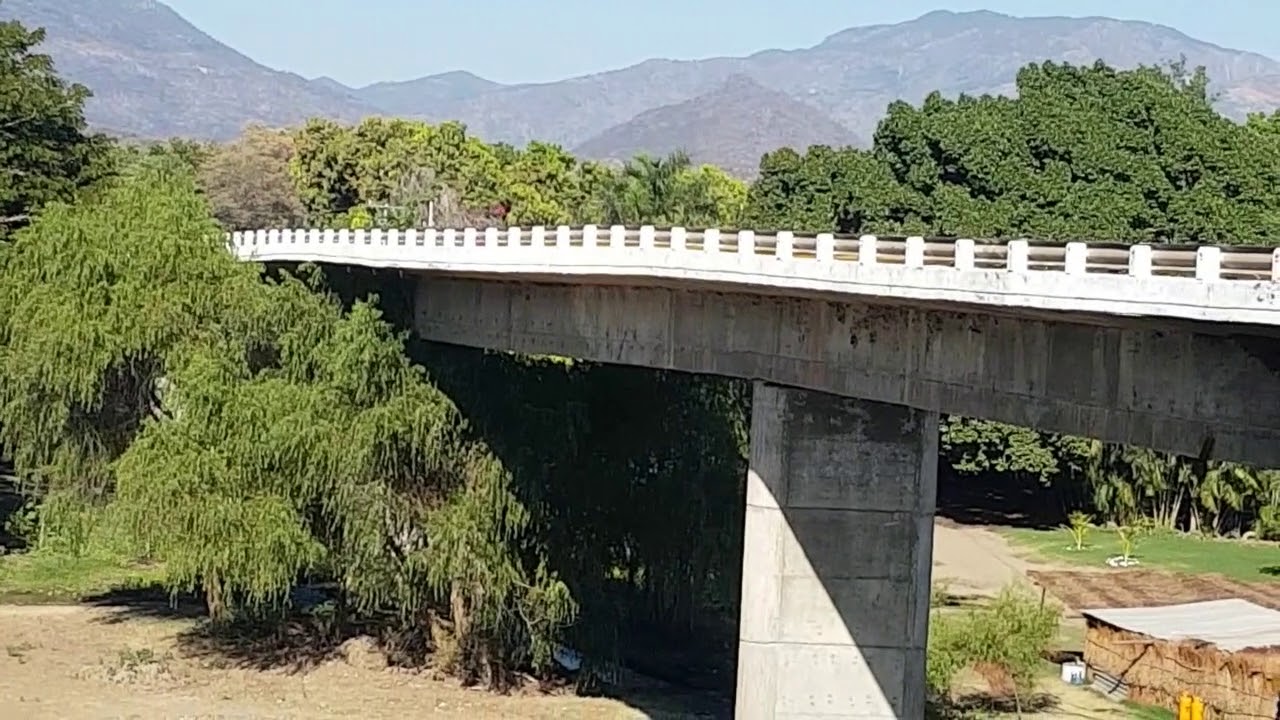 CUTZAMALA GUERRERO. PASEO  EN PUENTE DE SAN JOSE. WALK IN BRIDGE OF SAN JOSE, Cutzamala Guerrero.